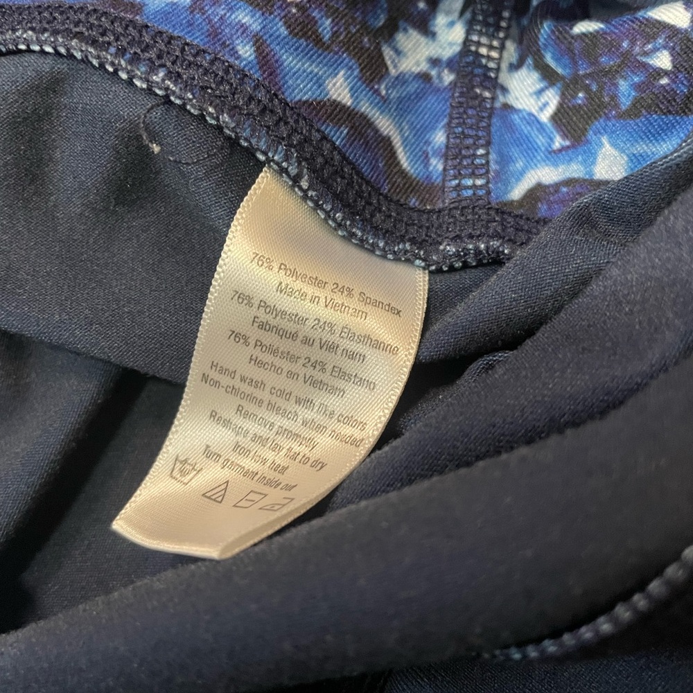 Alo Yoga High Waist Airbrush Leggings in the Dark Crystal Sky pattern Sz M - Picture 6 of 7